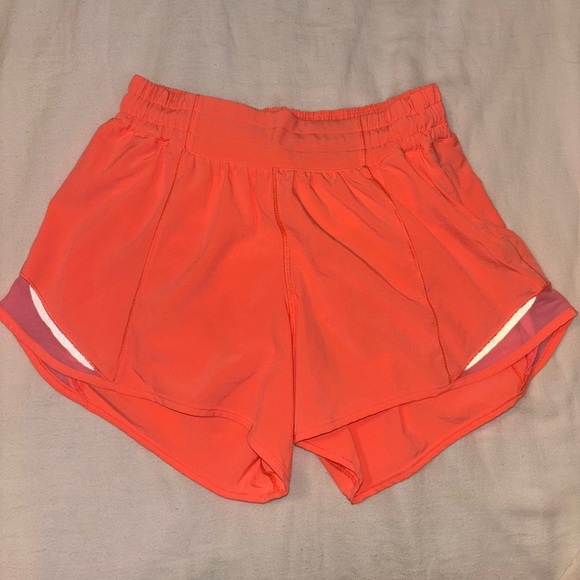 LULULEMON Hotty Hot High Rise Short Pink/Orange Size 4 Tall - Picture 1 of 6